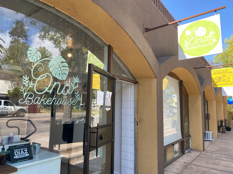 Ono Bakehouse in Berkeley features snacks and desserts featuring flavors from Hawaii. 